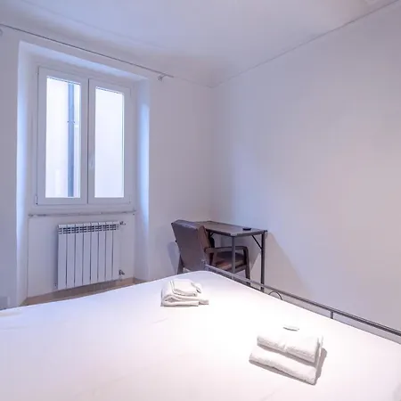 Casa Poirot Functional Flat Daire *